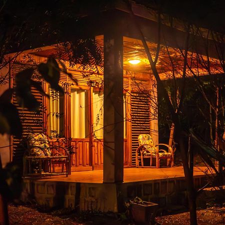 Hotel Eden De La Tsiribihina à Miandrivazo Extérieur photo