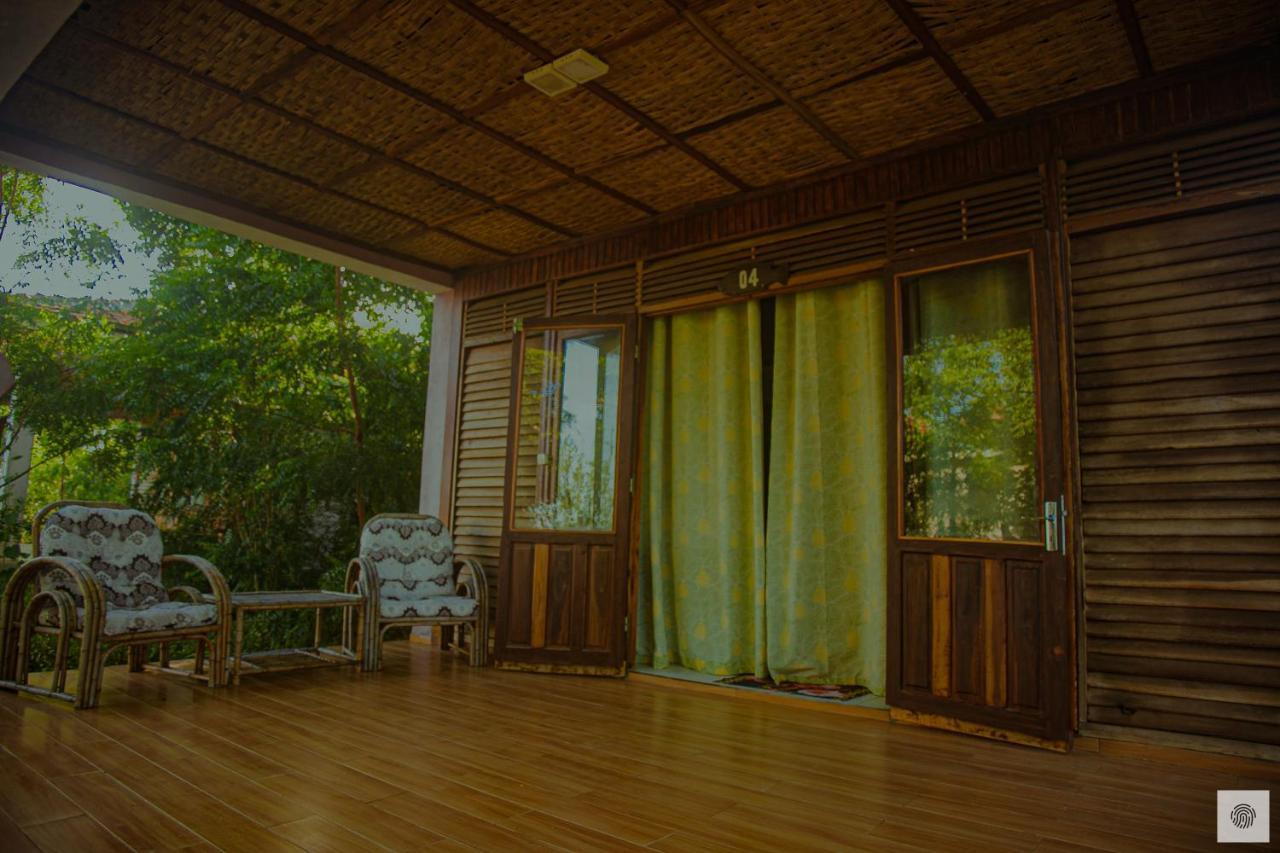 Hotel Eden De La Tsiribihina à Miandrivazo Extérieur photo