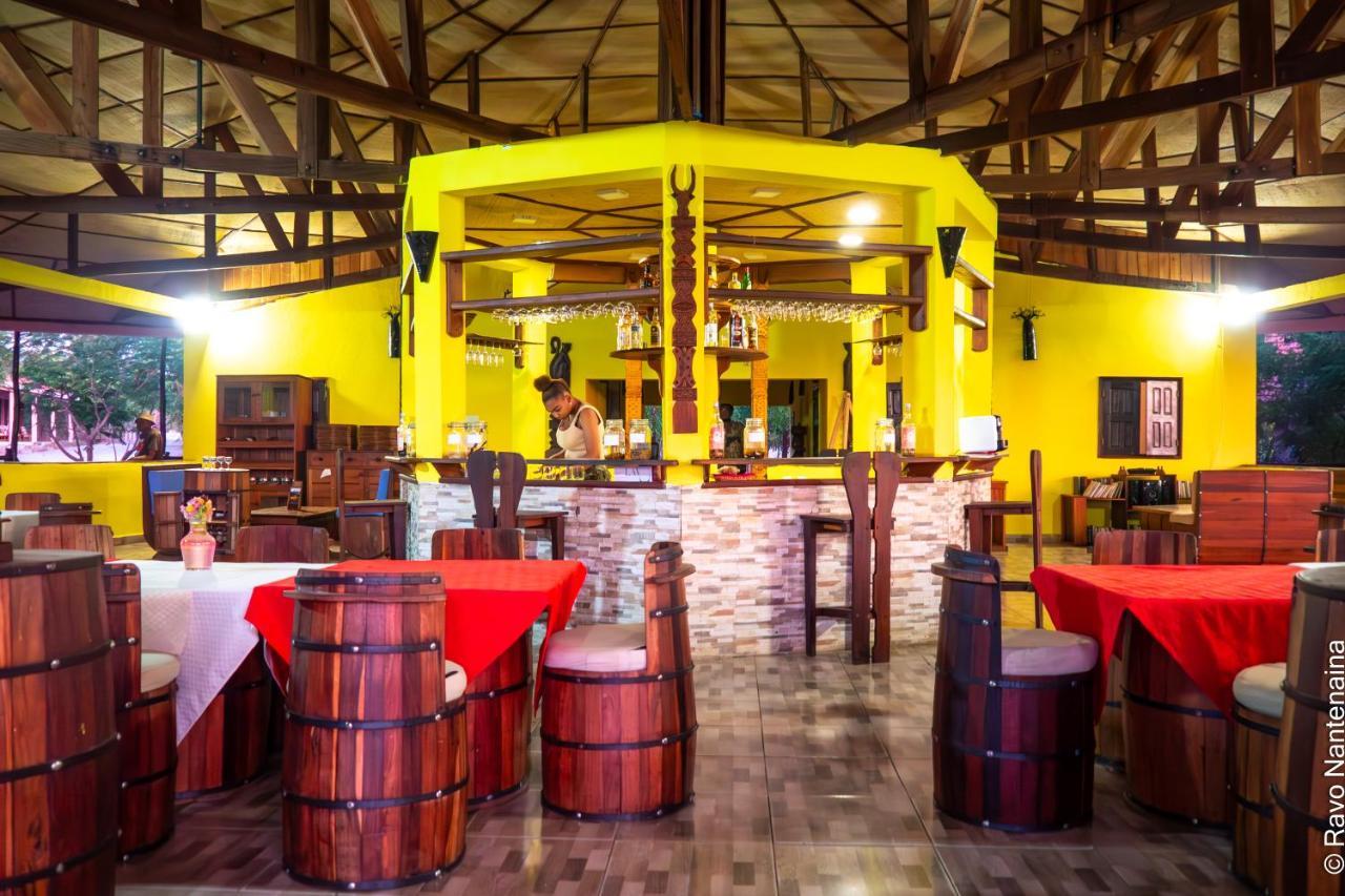Hotel Eden De La Tsiribihina à Miandrivazo Extérieur photo