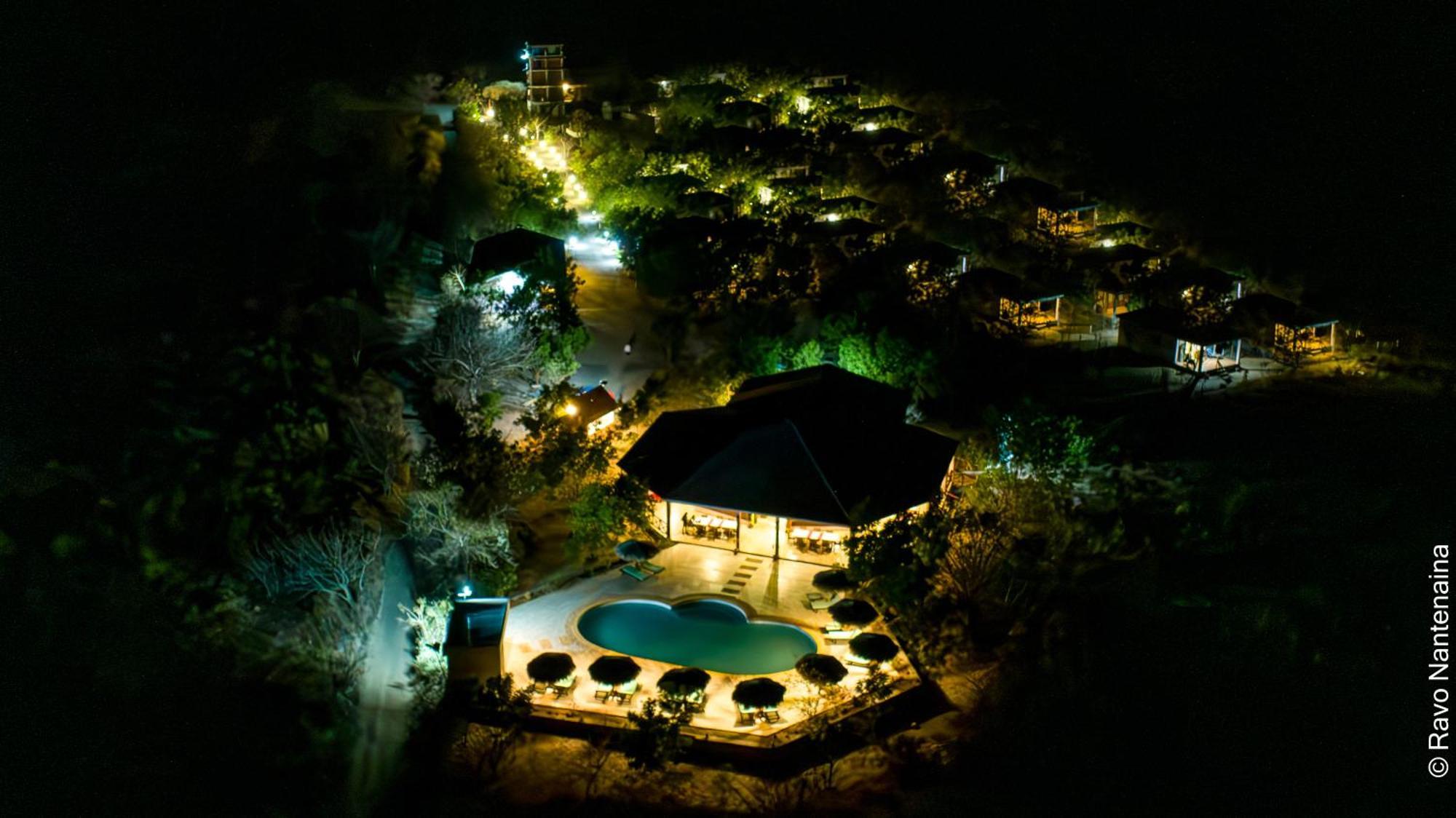 Hotel Eden De La Tsiribihina à Miandrivazo Extérieur photo