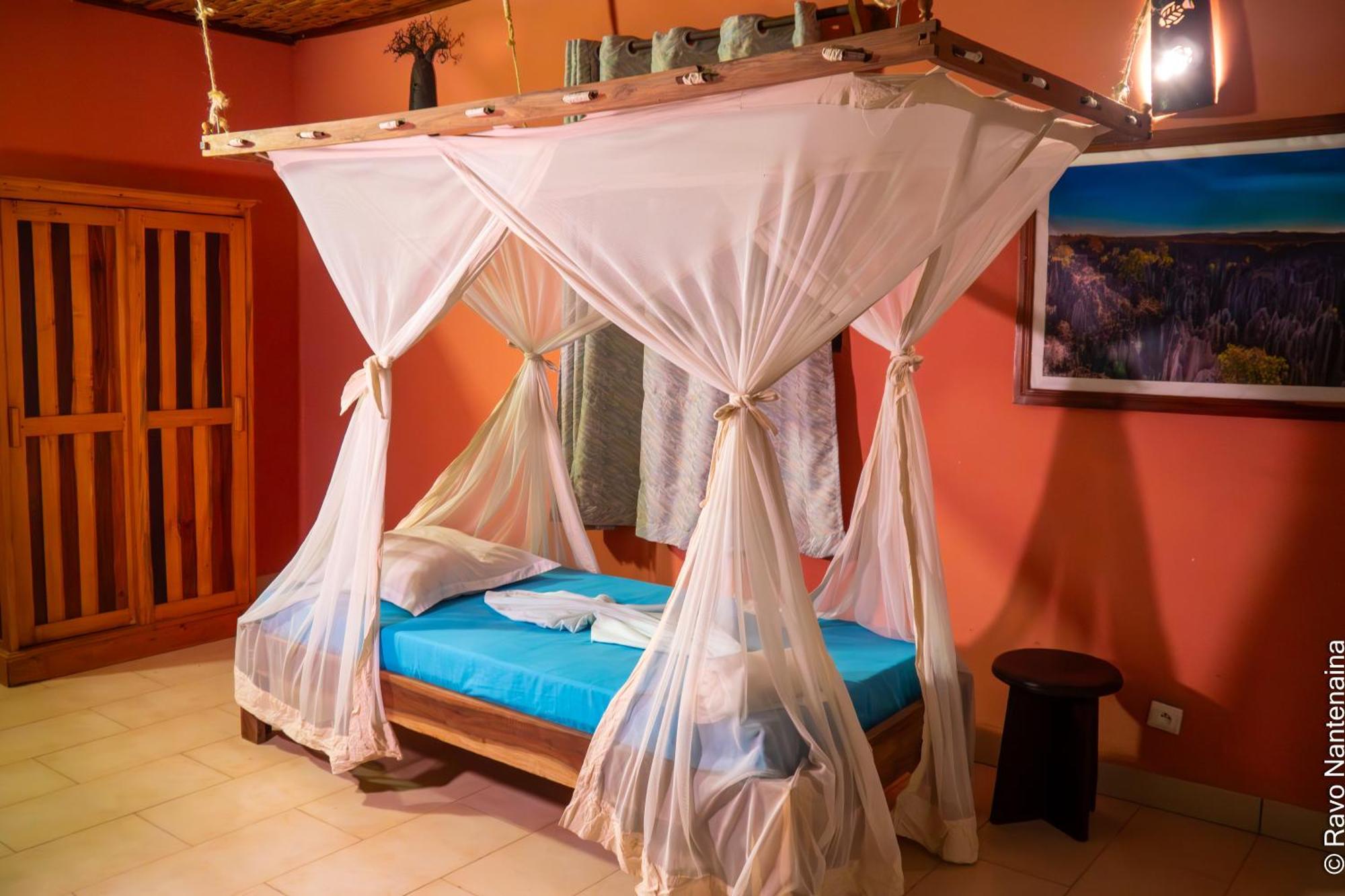 Hotel Eden De La Tsiribihina à Miandrivazo Extérieur photo