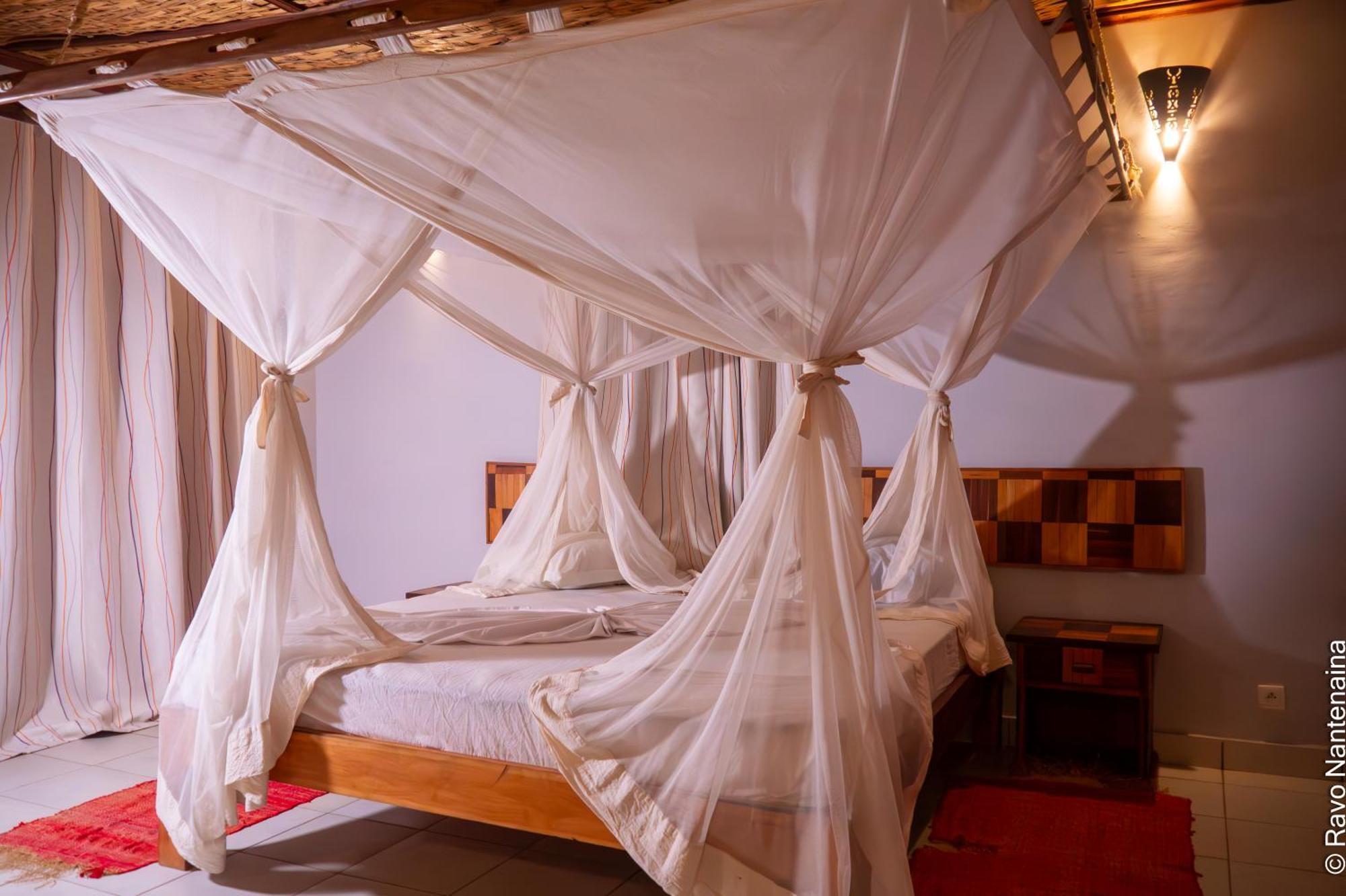 Hotel Eden De La Tsiribihina à Miandrivazo Extérieur photo
