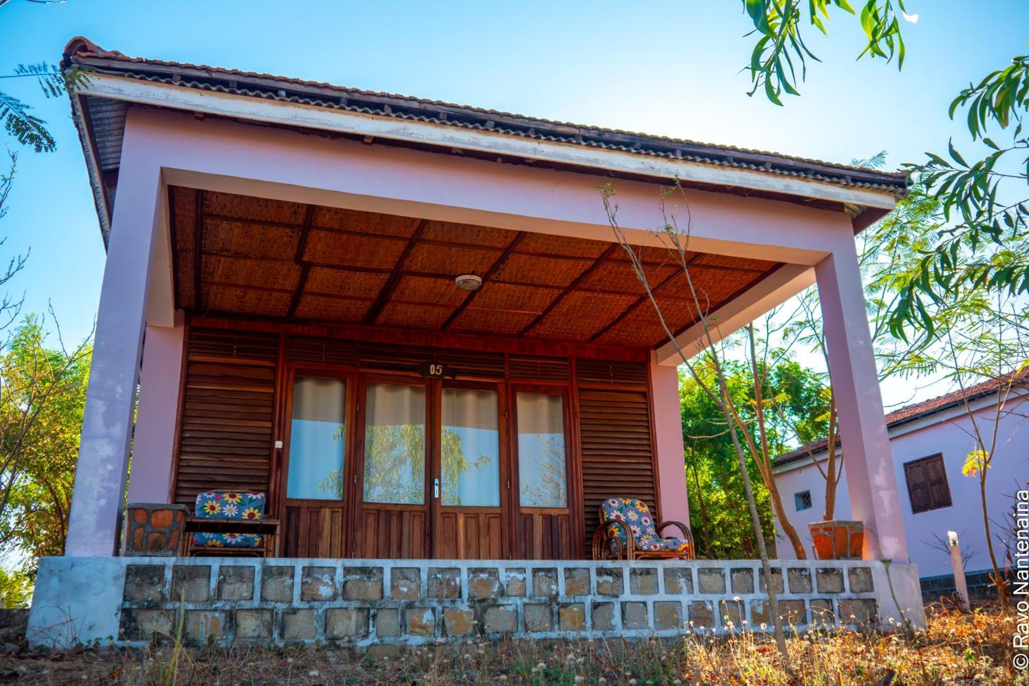 Hotel Eden De La Tsiribihina à Miandrivazo Extérieur photo
